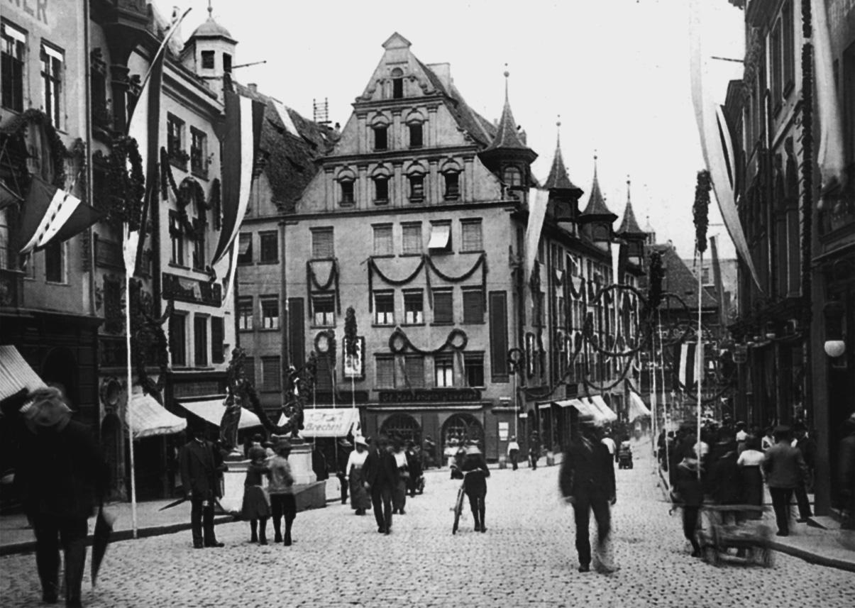 Königstraße mit Einmündung der Kaiserstraße in Nürnberg um 1910